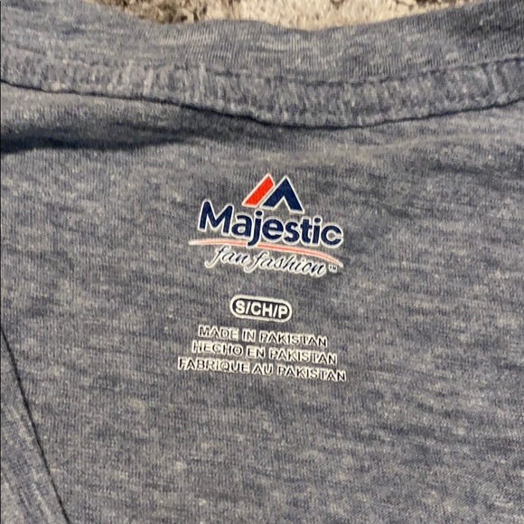 Red Sox V-Neck - Picture 2 of 3